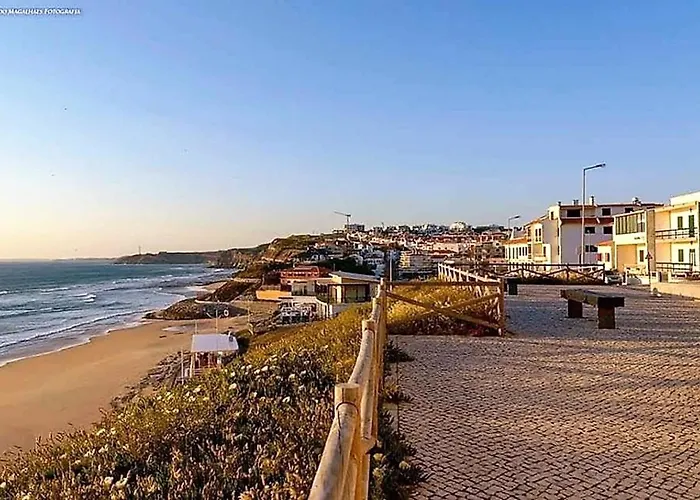 בית נופש The Sunset Spot São Bartolomeu